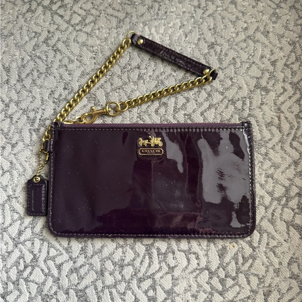 Coach Madison Chain Wristlet Aubergine/Plum Patent Leather